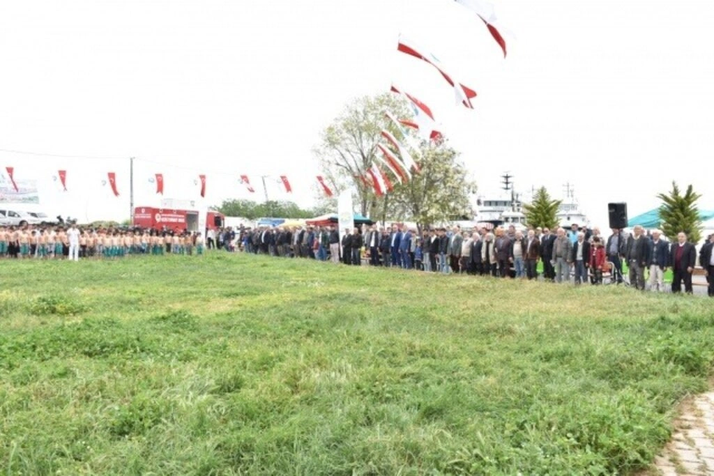 Yakakent'te Geleneksel 4. Hıdırellez Şenlikleri ve Karakucak Güreşleri