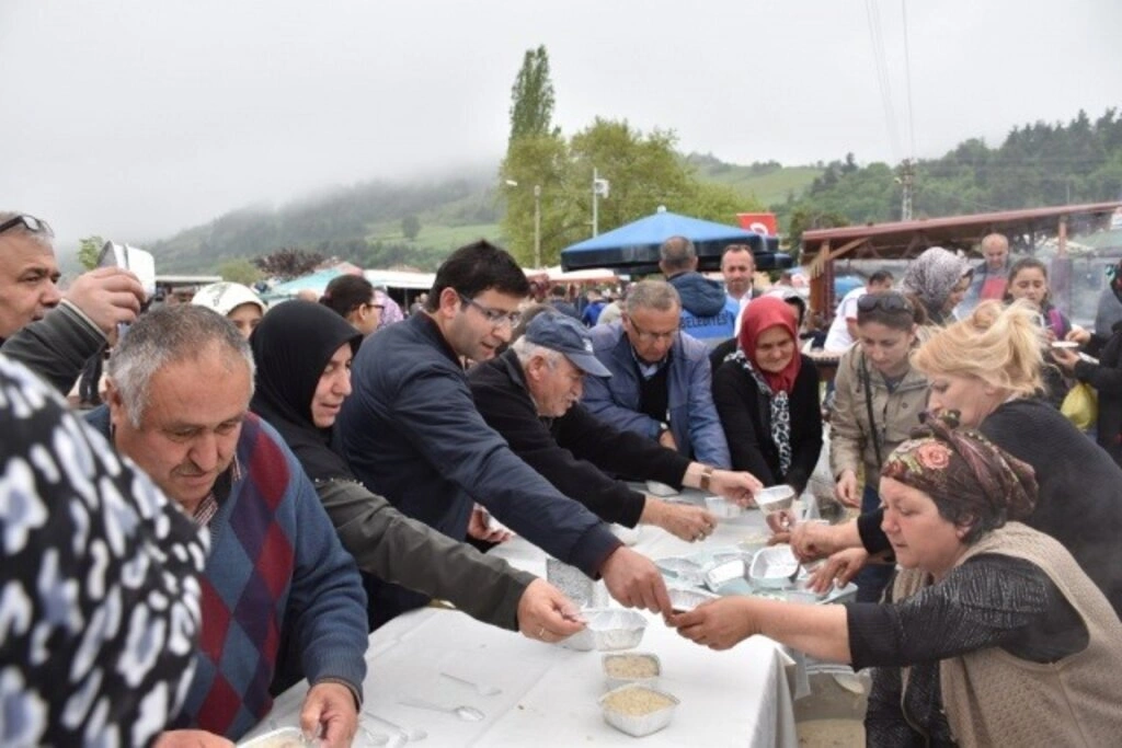 Yakakent'te Geleneksel 4. Hıdırellez Şenlikleri ve Karakucak Güreşleri