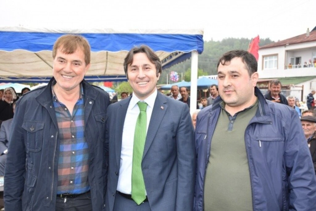 Yakakent'te Geleneksel 4. Hıdırellez Şenlikleri ve Karakucak Güreşleri