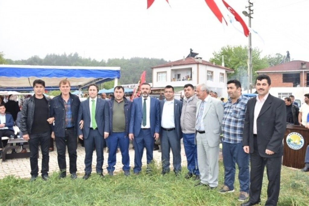 Yakakent'te Geleneksel 4. Hıdırellez Şenlikleri ve Karakucak Güreşleri