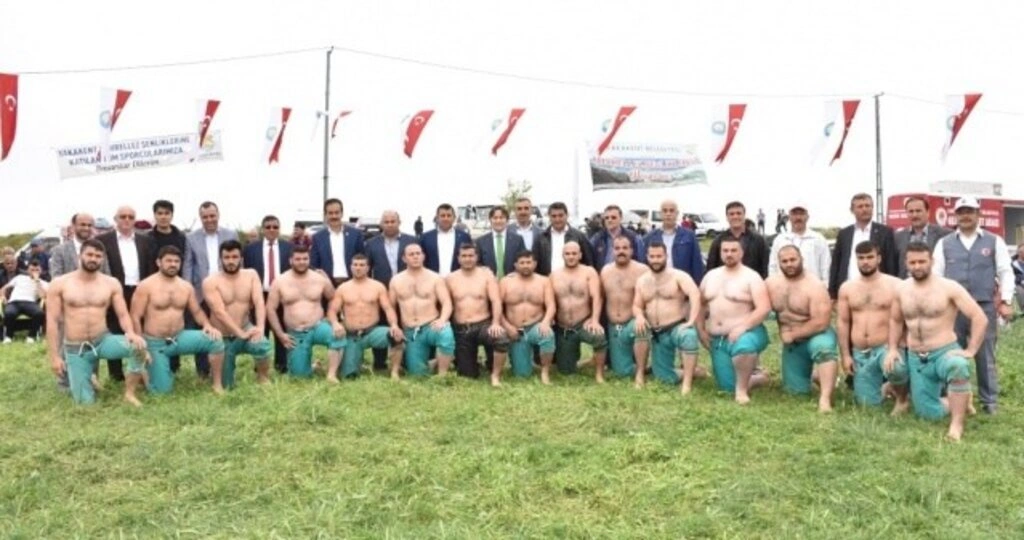 Yakakent'te Geleneksel 4. Hıdırellez Şenlikleri ve Karakucak Güreşleri