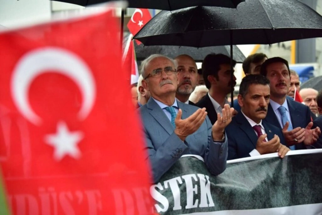 Samsun'da Zulme Lanet, Kudüs'e Destek yürüyüşü