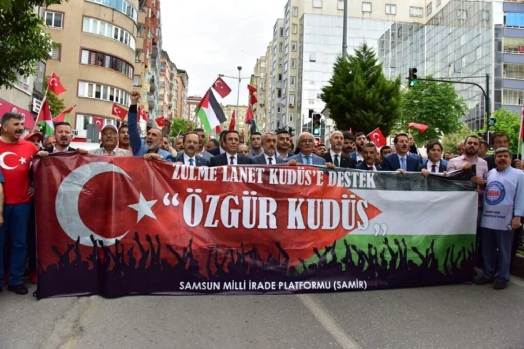 Samsun'da Zulme Lanet, Kudüs'e Destek yürüyüşü
