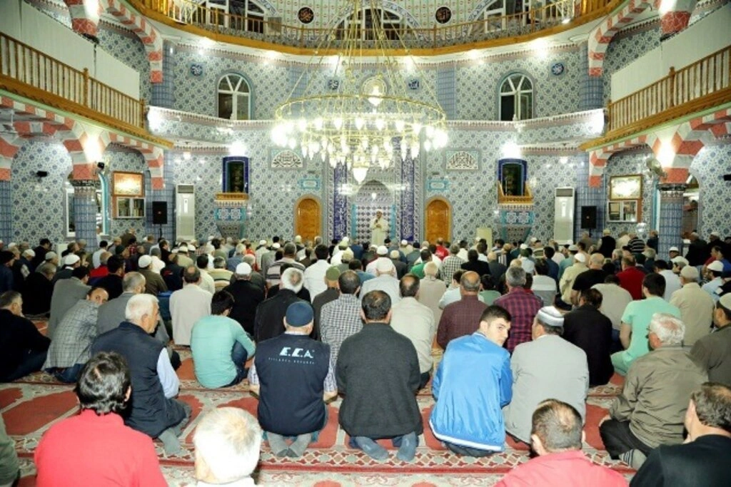 İLKADIM’DA RAMAZAN YİNE COŞKUYLA GEÇİYOR