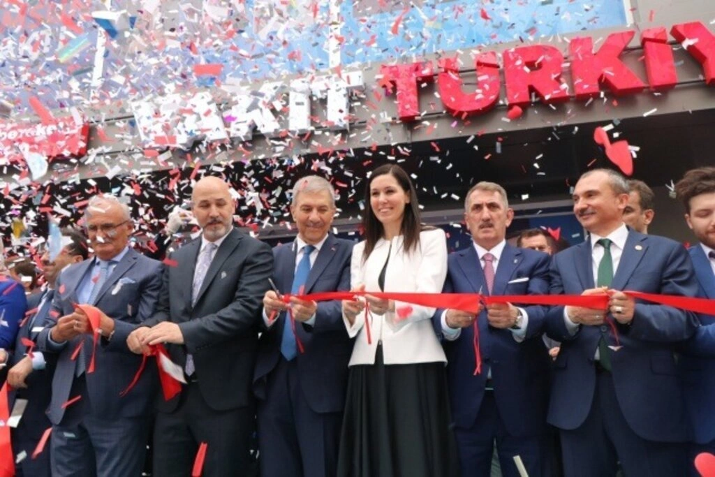 AK Parti Samsun Seçim Koordinasyon Merkezi Açıldı