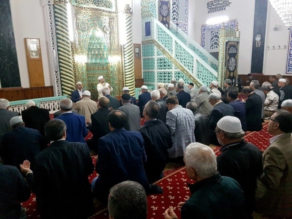 RUMELİ DERNEKLERİNDEN PATRİK TEPKİSİ