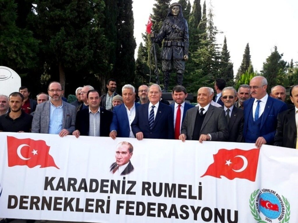 RUMELİ DERNEKLERİNDEN PATRİK TEPKİSİ