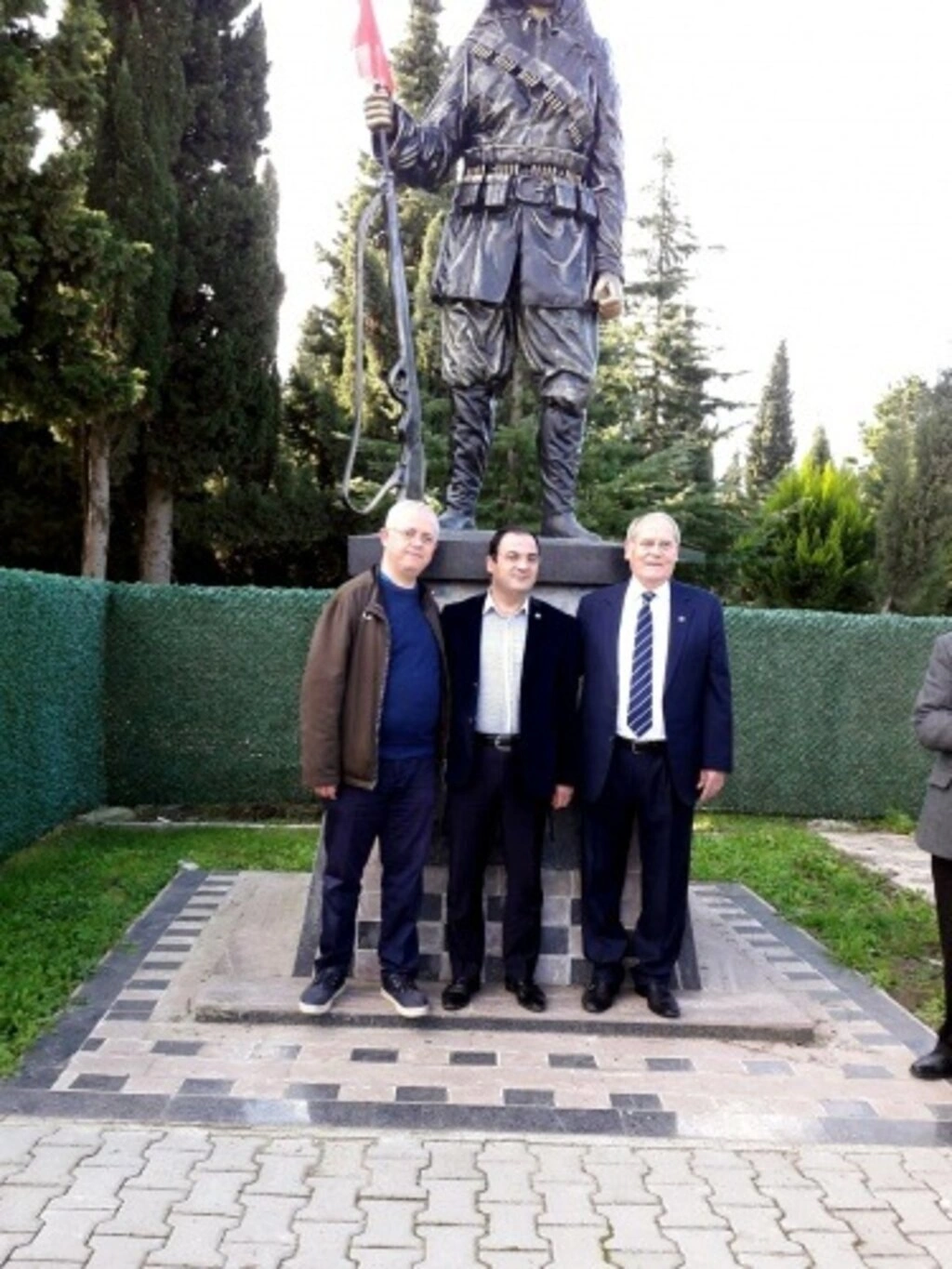 RUMELİ DERNEKLERİNDEN PATRİK TEPKİSİ
