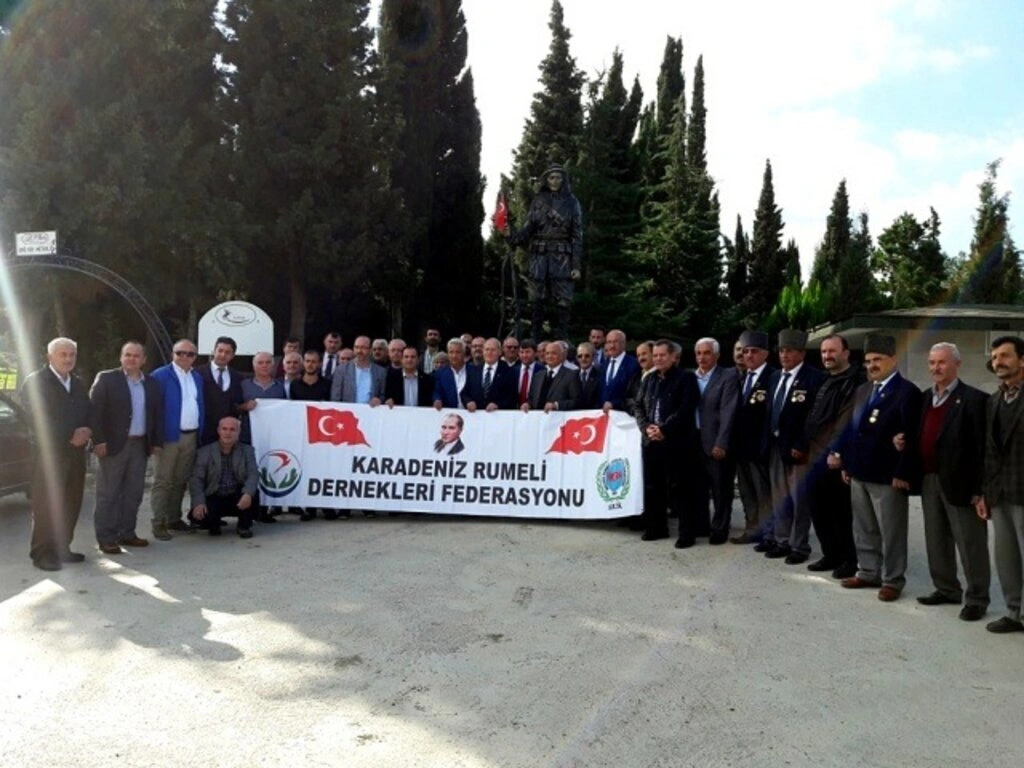 RUMELİ DERNEKLERİNDEN PATRİK TEPKİSİ