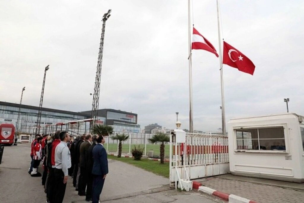 Samsunspor Atatürk’ü andı