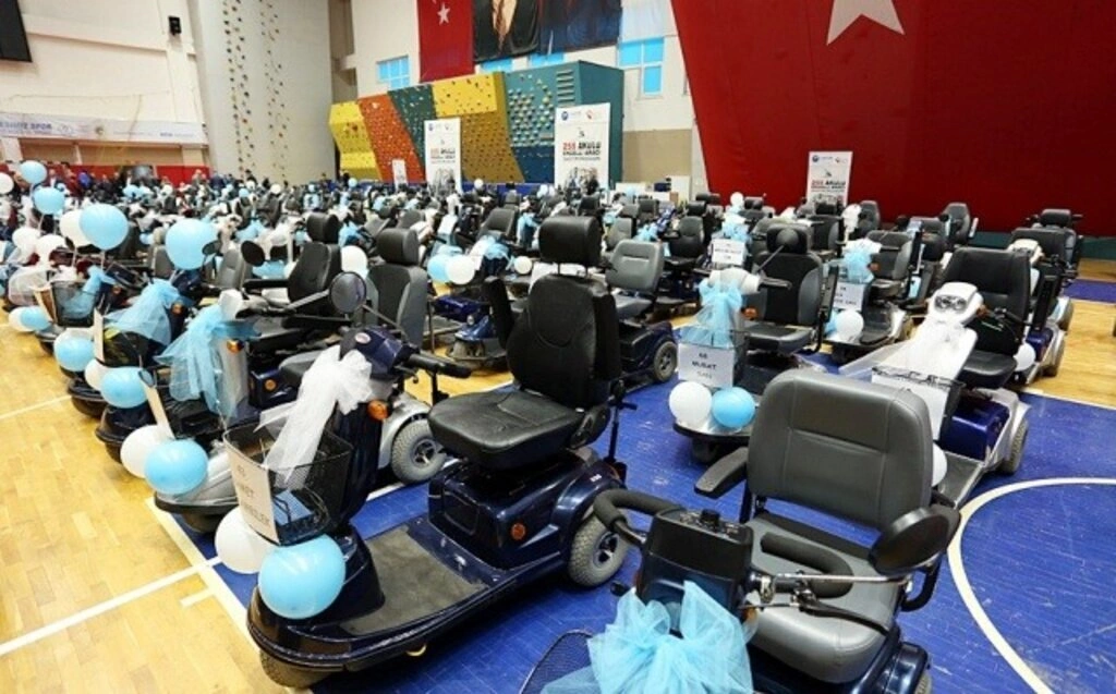 Canik’ten engellilere 255 akülü araç