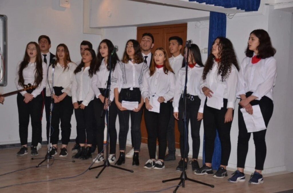 19 Mayıs'ta öğretmenler günü coşkusu