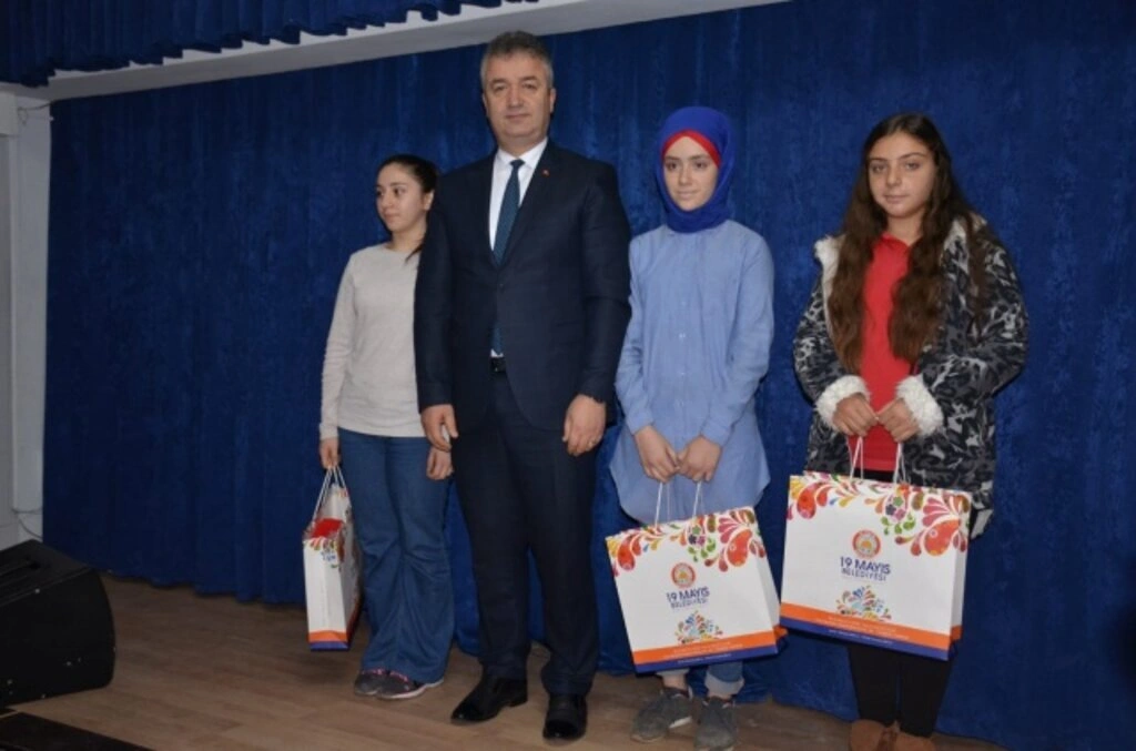 19 Mayıs'ta öğretmenler günü coşkusu