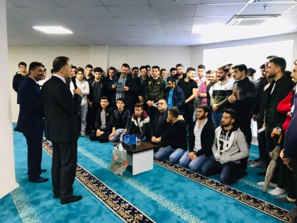 İlkadım'da gençlere Peygamber Efendimizin hayatı anlatıldı