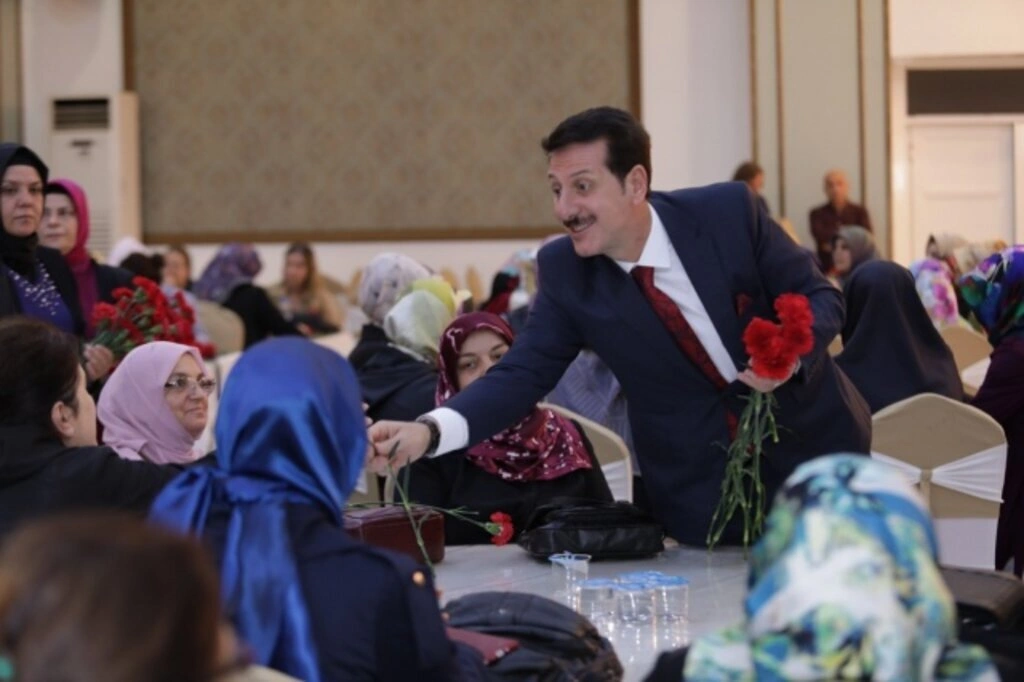 ERDOĞAN TOK: GENELDEN YERELE AK PARTİ İLE KADINLAR HEP İLK SIRADA