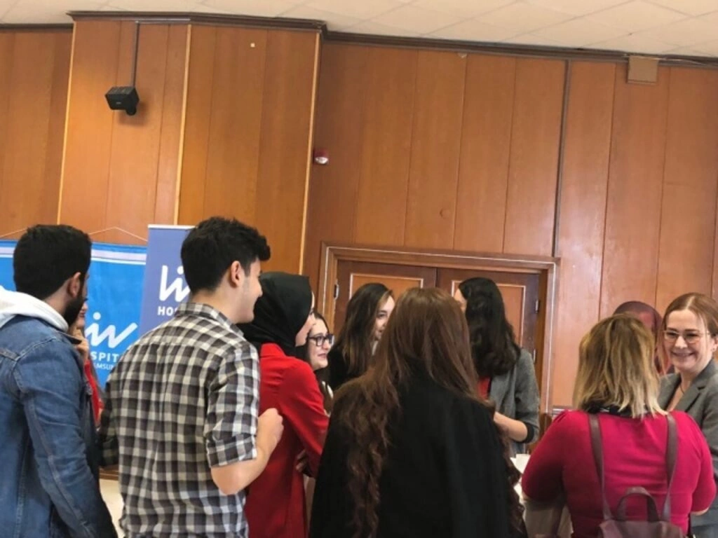 LIV HOSPITAL SAMSUN 'MÜKEMMEL KADINLAR'I DESTEKLİYOR