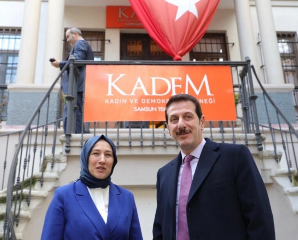 DEMİR VE TOK ESNAFLA BULUŞTU