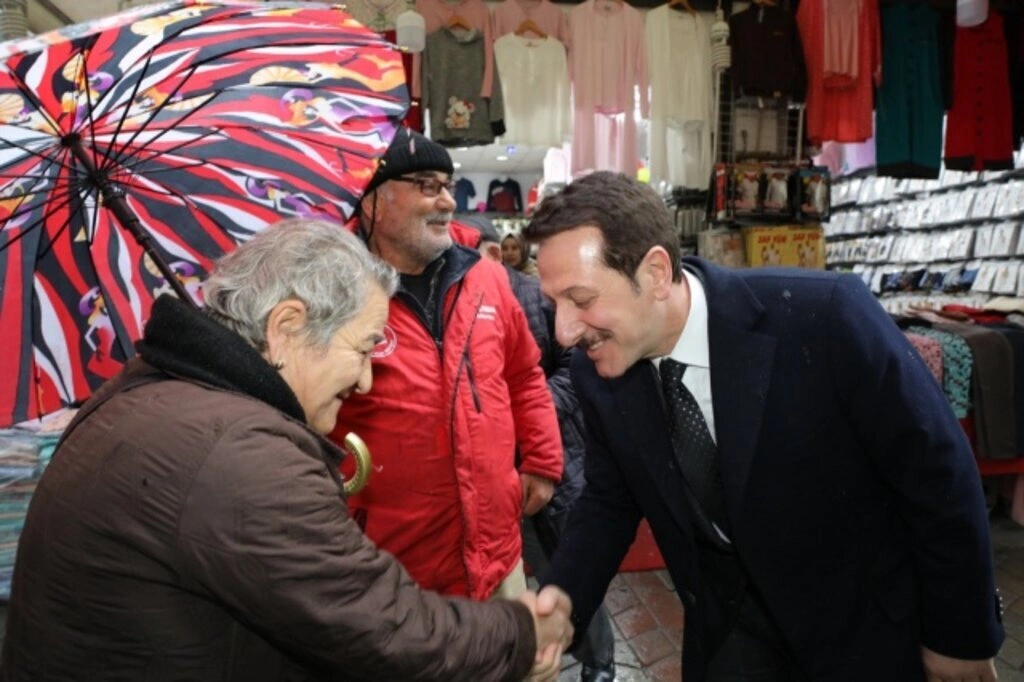 DEMİR VE TOK ESNAFLA BULUŞTU