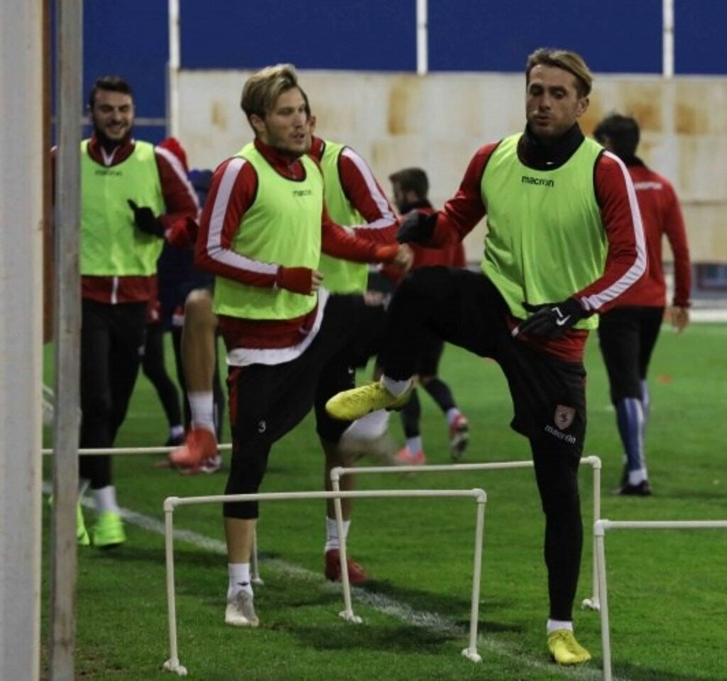 Samsunspor’da neşeli idman (24 Aralık Pazartesi)