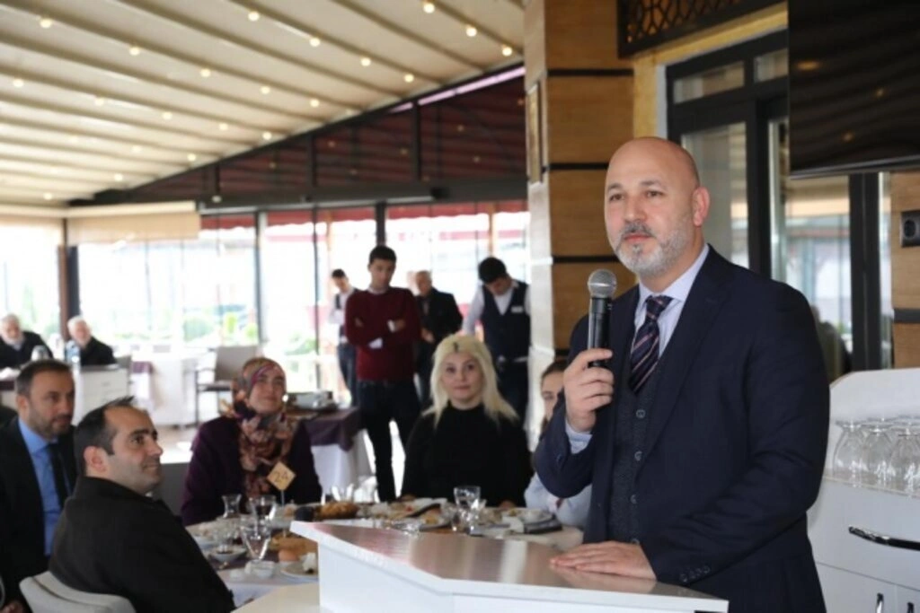 DEMİR VE TOK MUHTARLARLA BULUŞTU