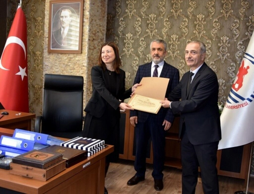 Bafra Turizm Fakültesi Dekanlığında Görev Değişimi