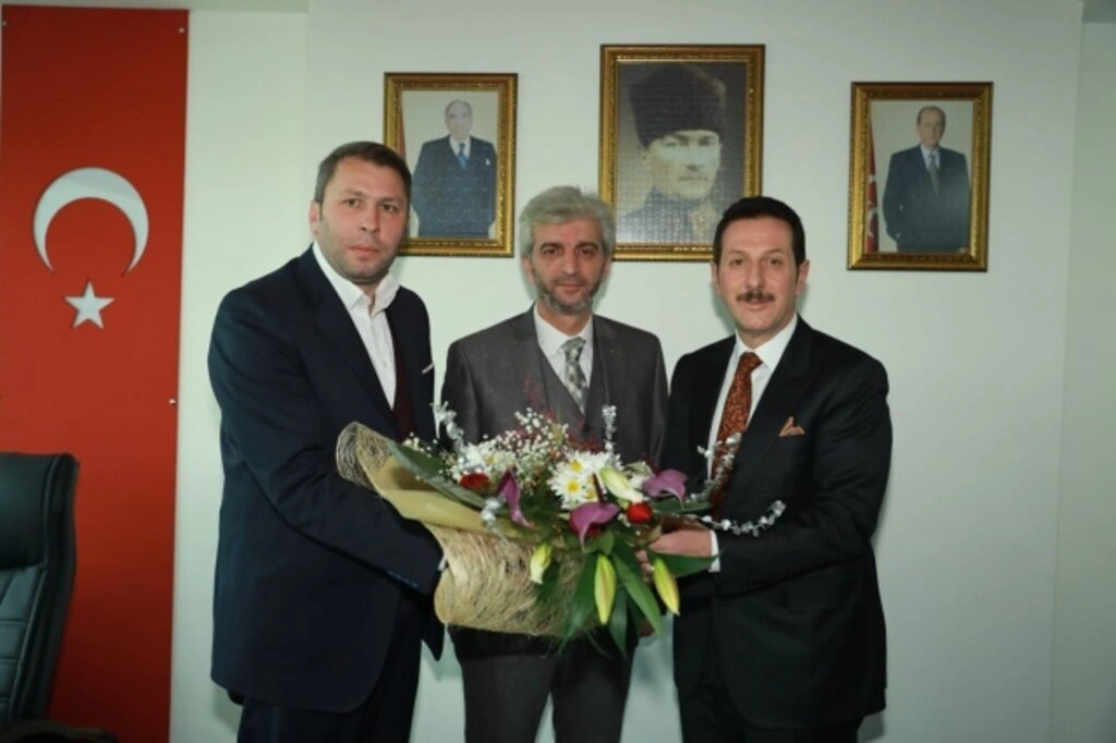 İlkadım Belediye Başkanı Erdoğan Tok, Samsun Milliyetçi Hareket Partisi(MHP) teşkilatlarına ziyaret yaptı