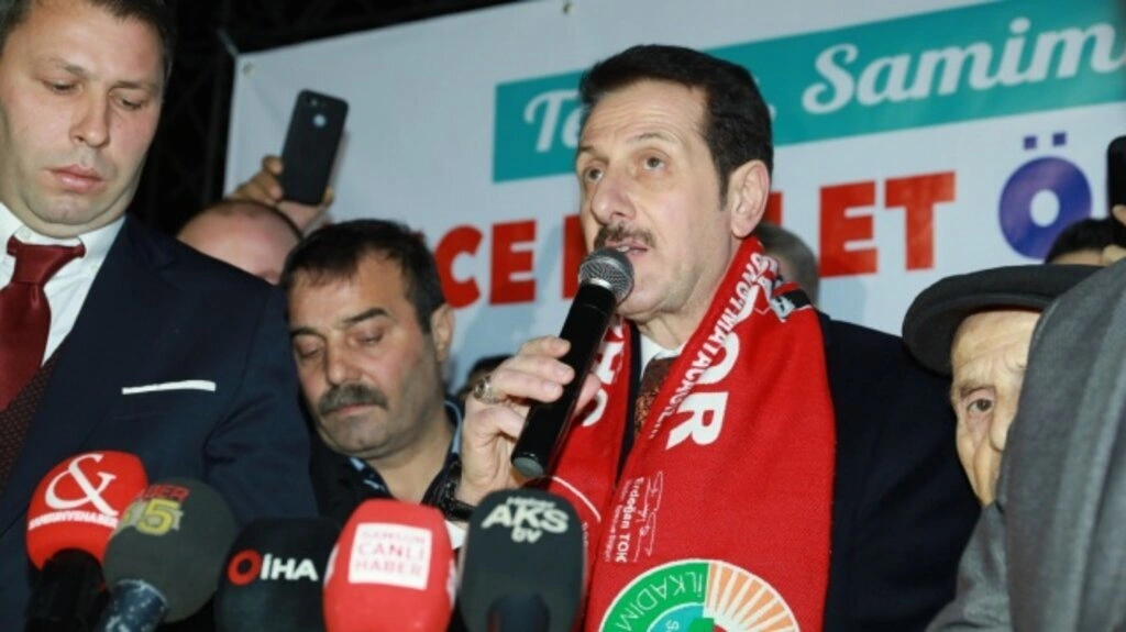 İLKADIM’DA CUMHUR’UN GÖVDE GÖSTERİSİ