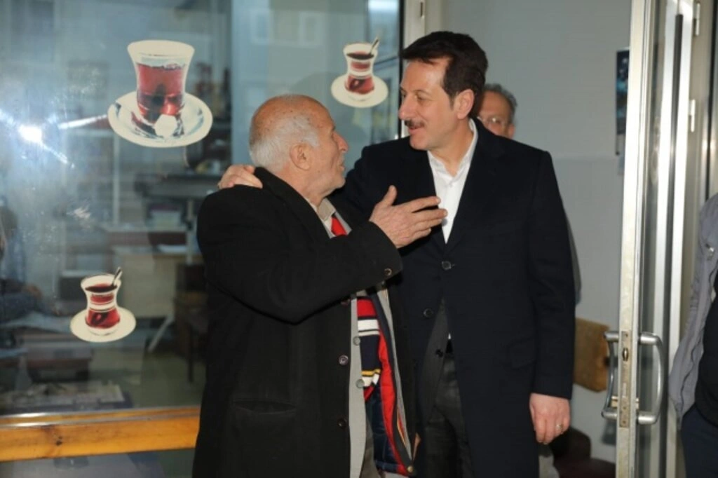 BAŞKAN ERDOĞAN TOK’TAN ESNAFA GÖNÜL ZİYARETİ