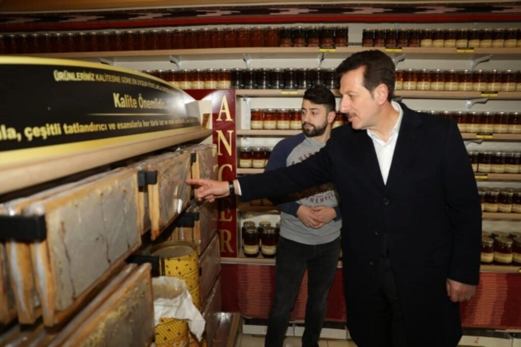 BAŞKAN ERDOĞAN TOK’TAN ESNAFA GÖNÜL ZİYARETİ