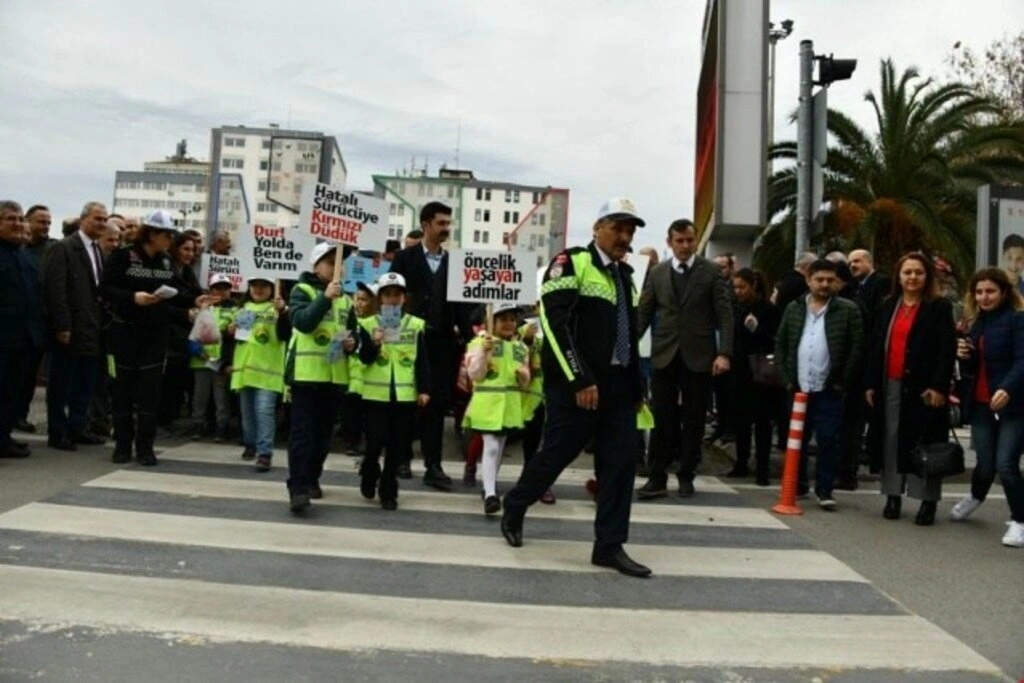 Öncelik Hayatın, Öncelik Yayanın