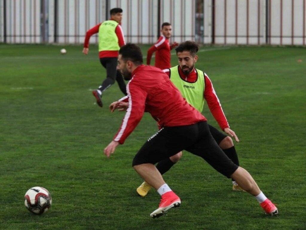 Samsunspor Ankara Demirspor maçı hazırlıklarını sürdürüyor