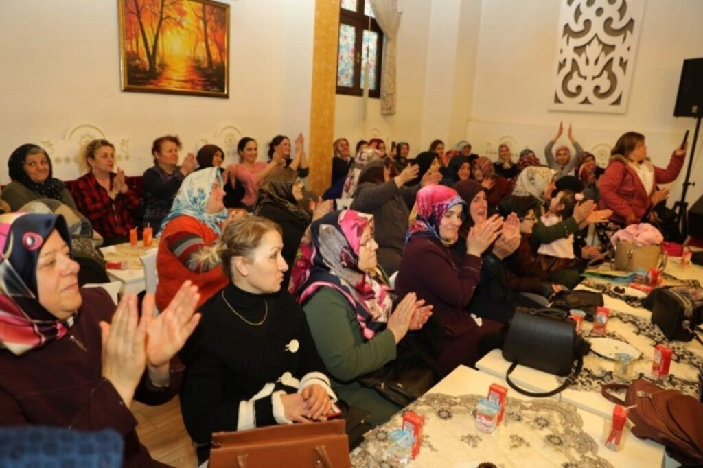 Acem Tekkesi Kültür ve Sohbet Evi Gönül Buluşmaları