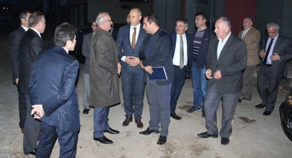 Başkan Yusuf Ziya Yılmaz Tekkeköy'de