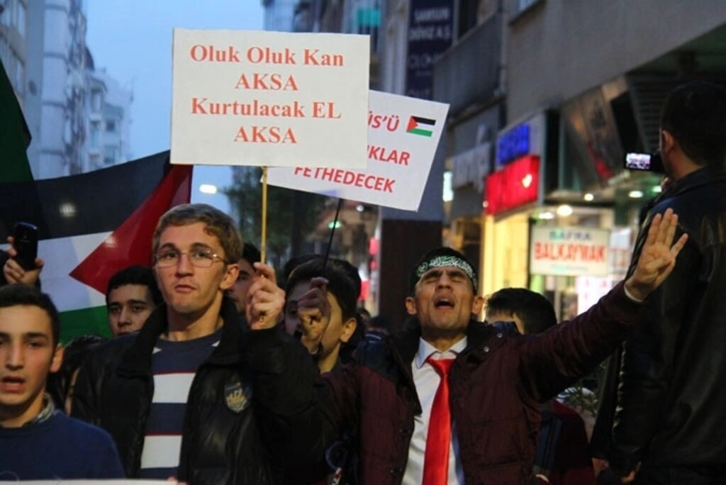 Samsun İmam Hatip Lisesi öğrencileri'nden Mescid-i Aksa yürüyüşü