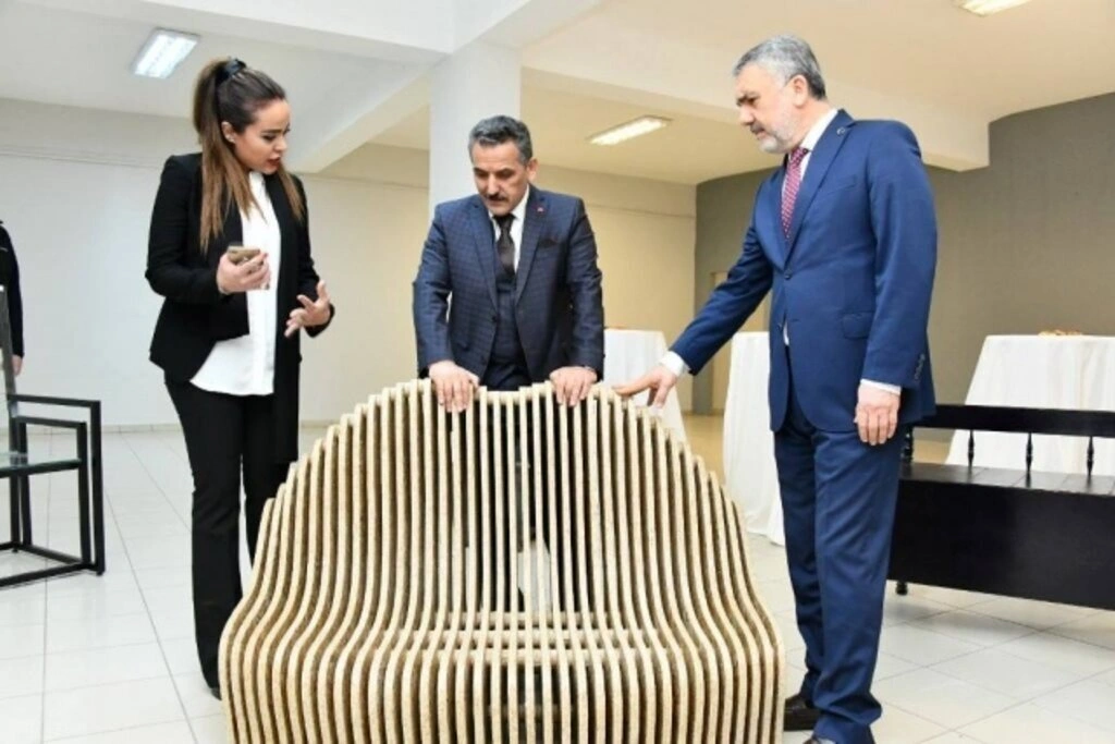 Mimarlık Fakültesi Öğrenci Projeleri Sergisi Açıldı