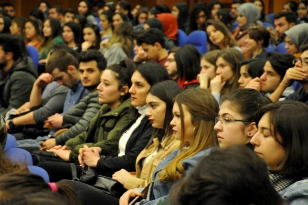Ondokuz Mayıs Üniversitesi'nde 8 Mart Dünya Kadınlar Günü kutlaması
