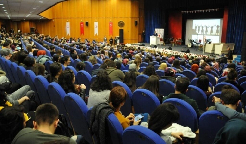 Ondokuz Mayıs Üniversitesi'nde 8 Mart Dünya Kadınlar Günü kutlaması