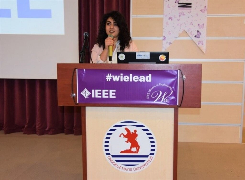 Hayata Alın Terini Katan Sektördeki Kadınlar
