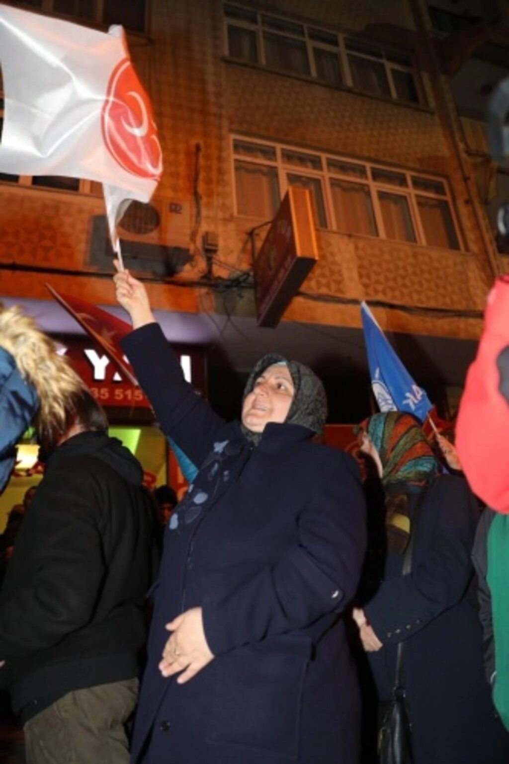 Cedit tamam hız kesmeden yola devam