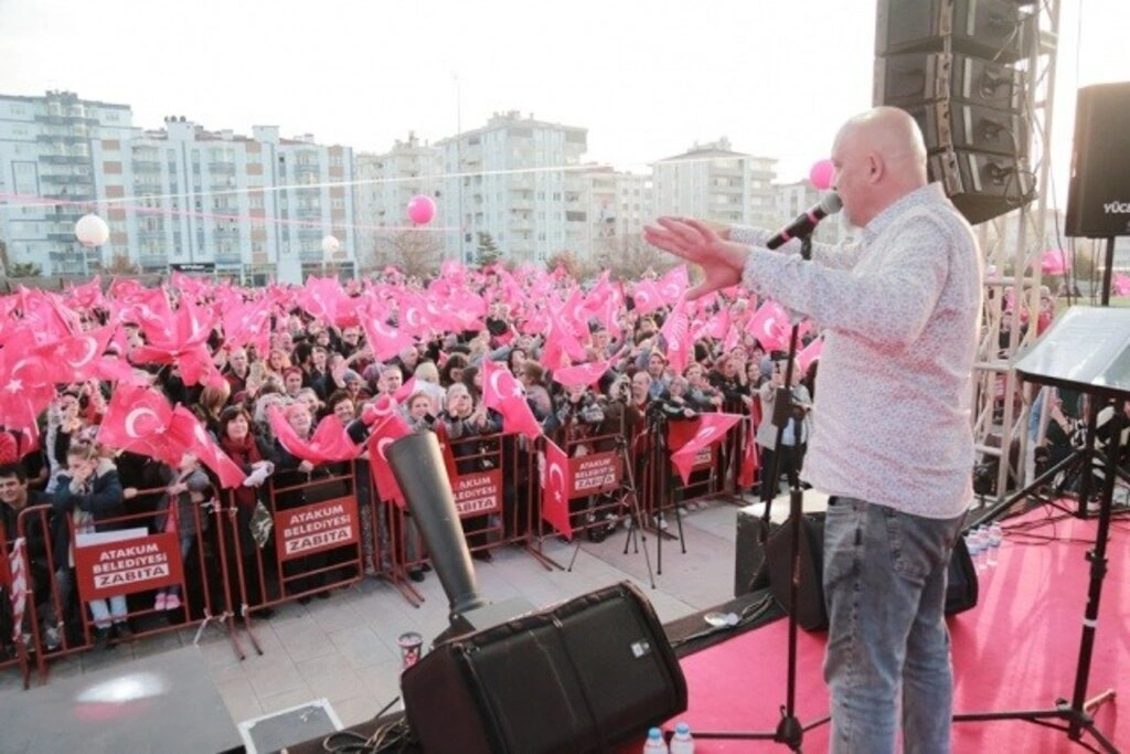 Başkan Deveci'den Atakum’a Bahar Geldi’ konseri