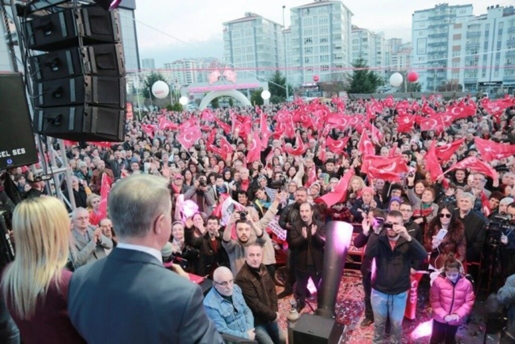 Başkan Deveci'den Atakum’a Bahar Geldi’ konseri