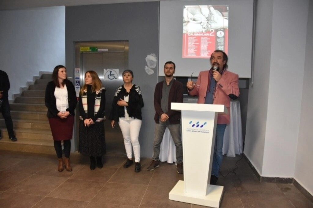 Seramik Cam Bölümü öğrencileri hünerlerini sergiledi