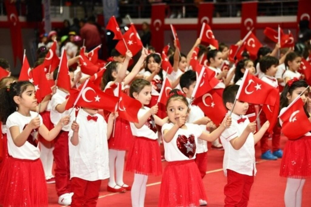 23 Nisan Ulusal Egemenlik ve Çocuk Bayramı Samsun'da Coşkuyla Kutlandı