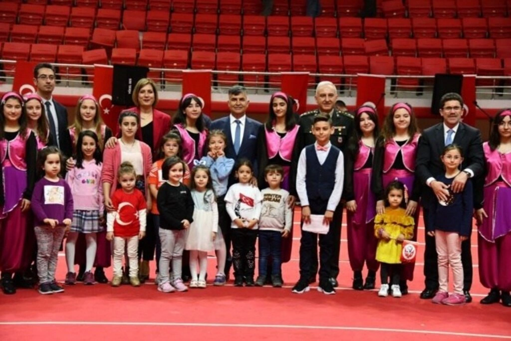 23 Nisan Ulusal Egemenlik ve Çocuk Bayramı Samsun'da Coşkuyla Kutlandı