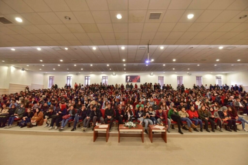 Samsun Gençlik Topluluğu İstanbul’a gezi düzenlendi