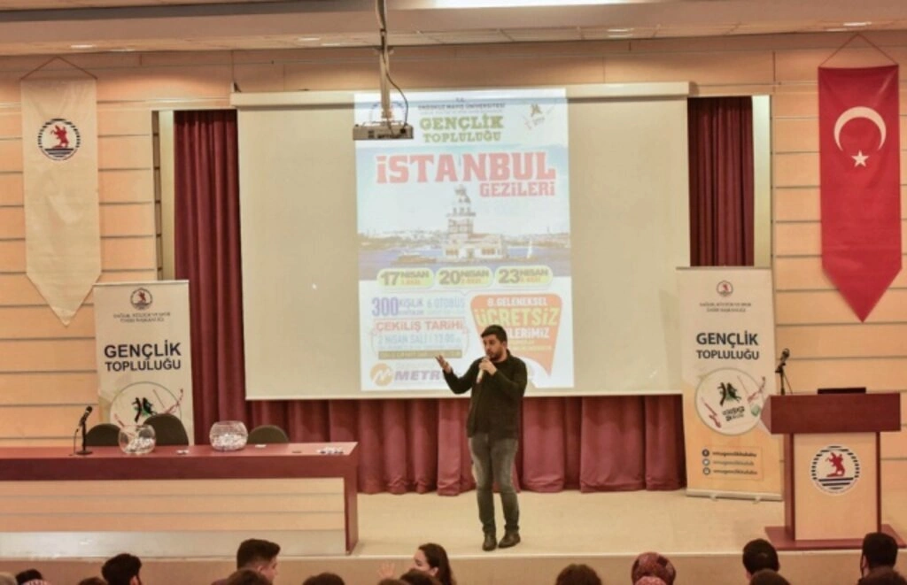Samsun Gençlik Topluluğu İstanbul’a gezi düzenlendi