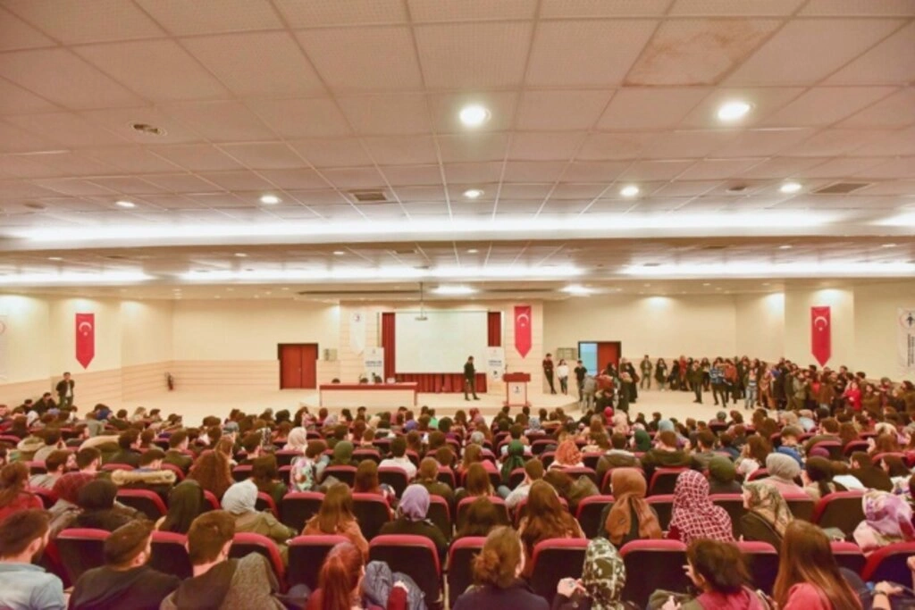 Samsun Gençlik Topluluğu İstanbul’a gezi düzenlendi