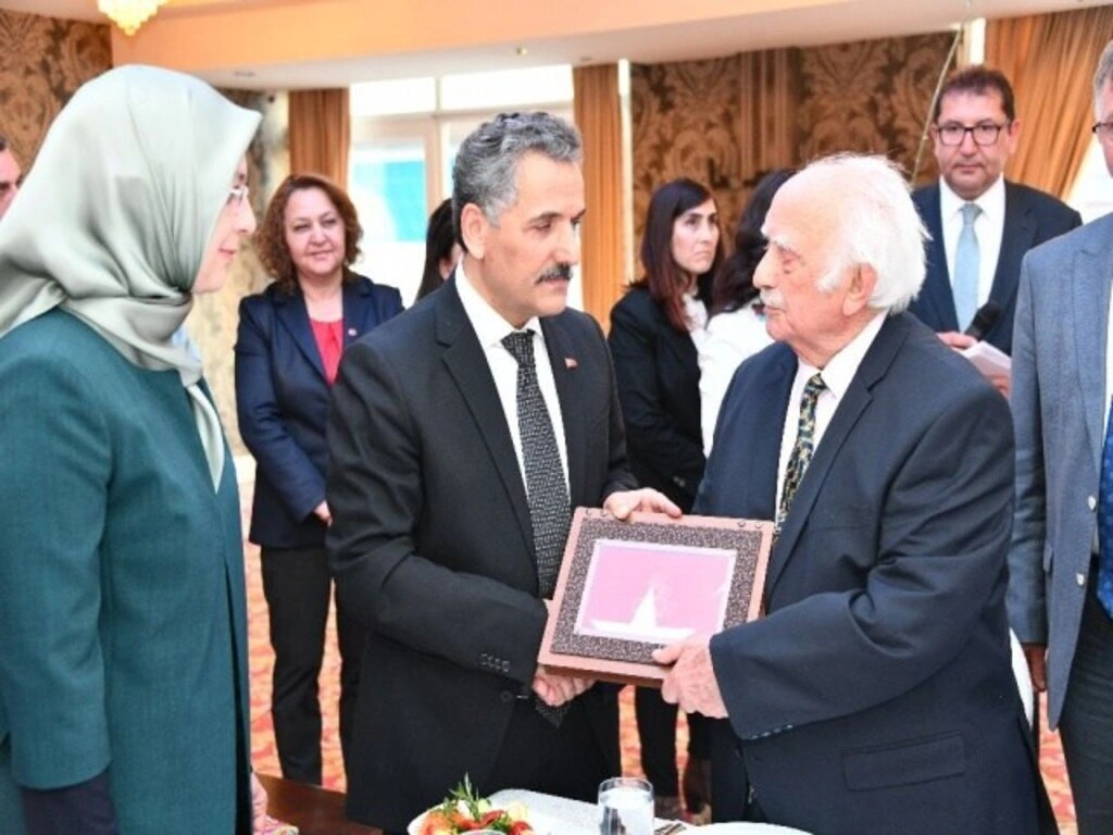 100 yıla tanıklık edenler Atatürk ve Milli Mücadele'yi anlattı