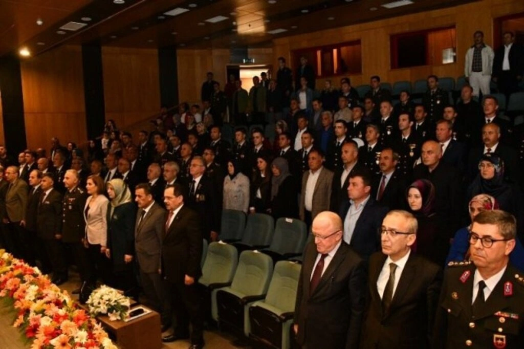 Devlet Övünç Madalyası Ve Beratı Samsunlu Şehit Aileleri Ve Gazilere Tevdi edildi