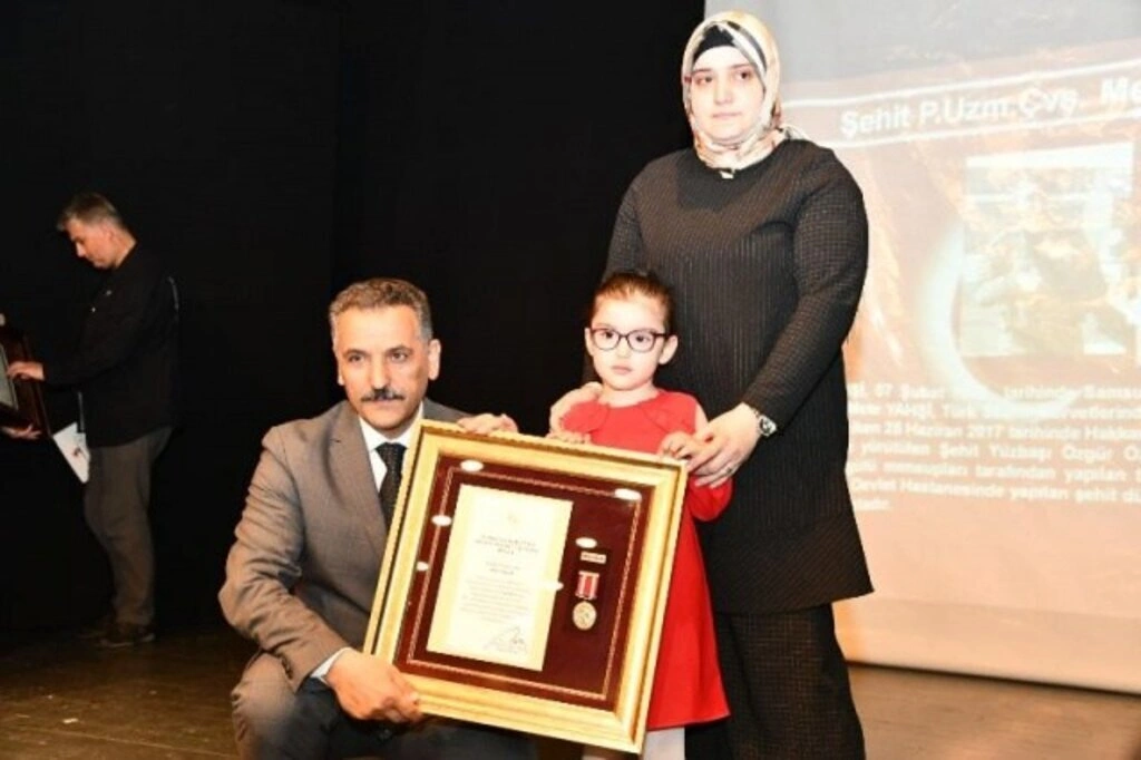 Devlet Övünç Madalyası Ve Beratı Samsunlu Şehit Aileleri Ve Gazilere Tevdi edildi